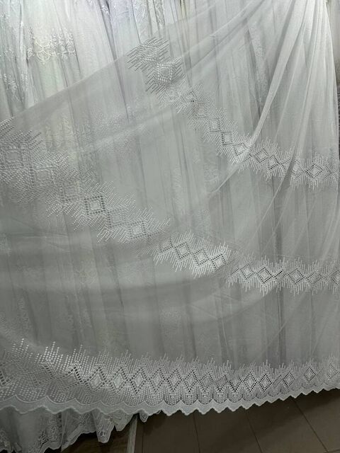 Бамбукова тюль з шикарною вишивкою №12488SR у вітальню, спальню біла