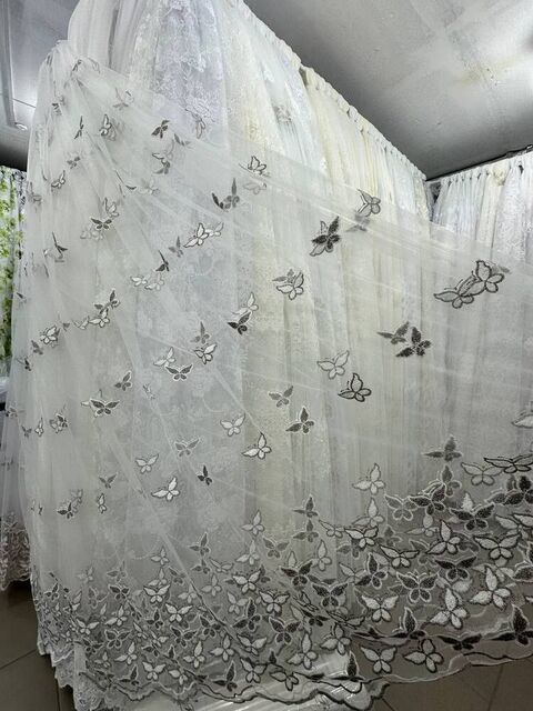 Тюль фатин з метеликами №245518 у дитячу, спальню Венге