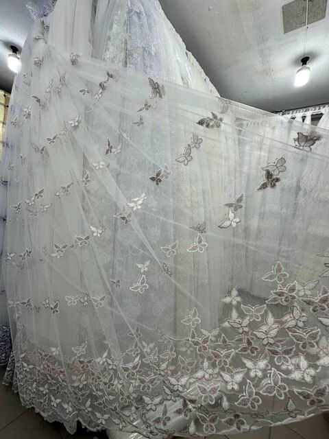 Тюль фатин с бабочками №245518 для детской, спальни Пудра